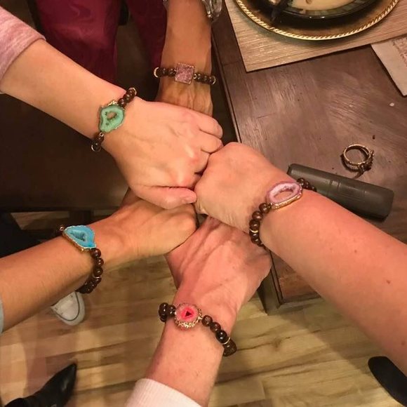 Meet your Posher, Trina - Picture 1 of 1